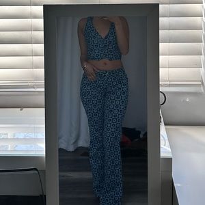 Two piece retro set